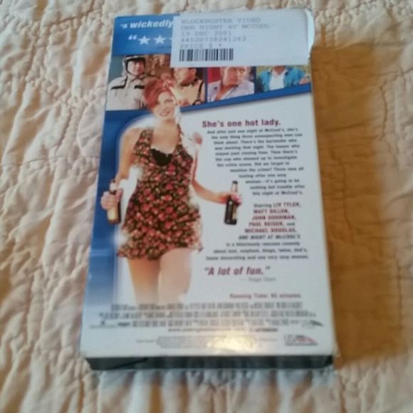 "One night at McCool's" vhs movie - Picture 2 of 3